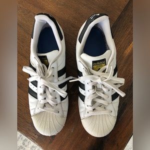 US Size 9 - Women/Men Adidas Superstar White Black